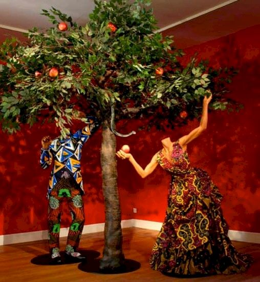 Exhibition view of Yinka Shonibare, Adam and Eve, 2014 (courtesy by the artist, BlainISouthern, Berlin and Stephen Friedman Gallery, London)