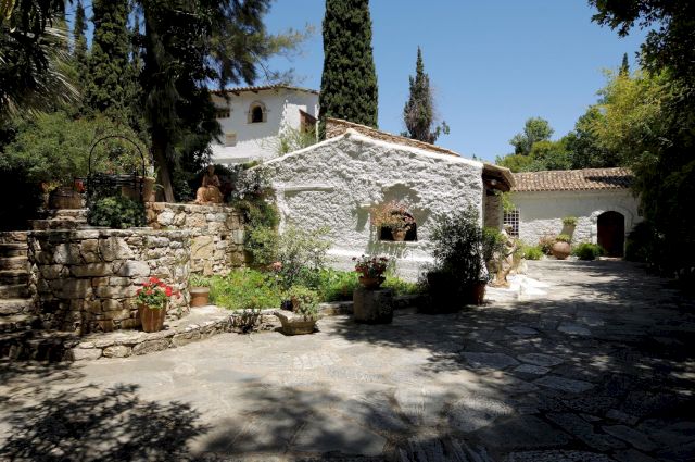 Exterior view folk art section. Photo: Leonidas Vlachodiamantis + Anastassios Vorres