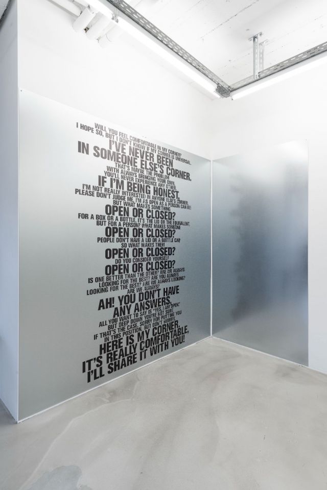 Ndayé Kouagou, Are you always?, 2020. Printed vinyl, metallic plates, 250 x 250 cm. Courtesy of the artist and Nir Altman Gallery, Munich.