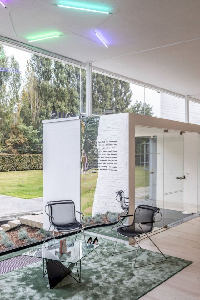 Zes permanente kunstwerken, Museum Dhondt Dhaenens (MDD), Deurle, Belgium