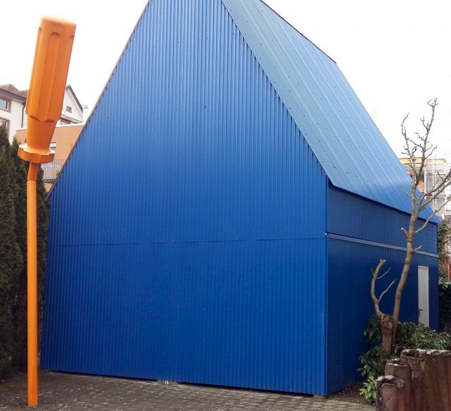 New exhibition pavilion with «Schraubenzieher» by Marc Moser. @ARtBON