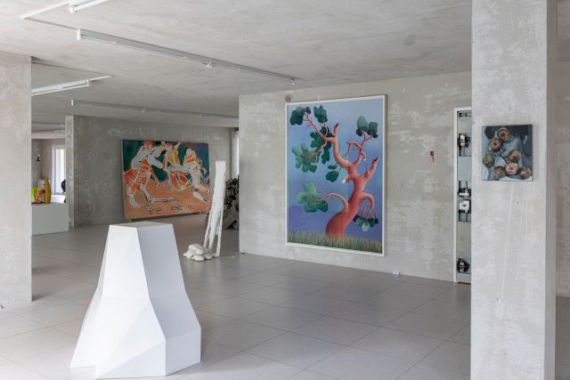 Trento, installation view, Sol LeWitt, Tag Dixin, Michael Dean, Nicolas Party, Oliver Osbourne - Photo: Luca Meneghel