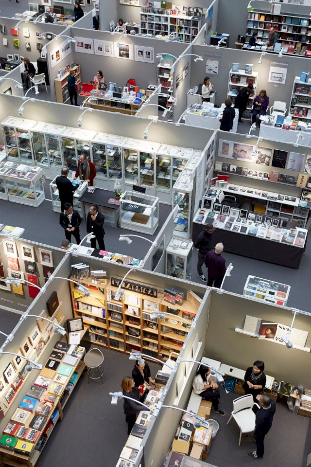 Paris Photo 2016. Photo: Jérémie Bouillon, 2016